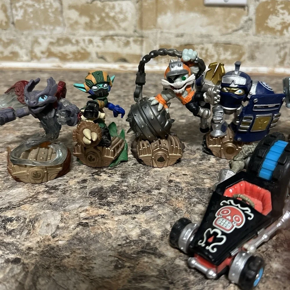 Skylanders SuperChargers Character Vehicle Lot Of 7 High Volt Crypt Crusher Clop